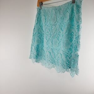 Divided Aqua Lace Mini Skirt